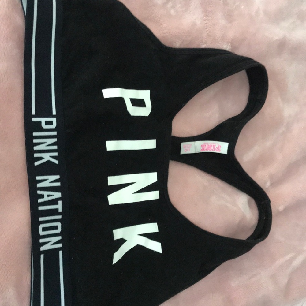 Sports bra